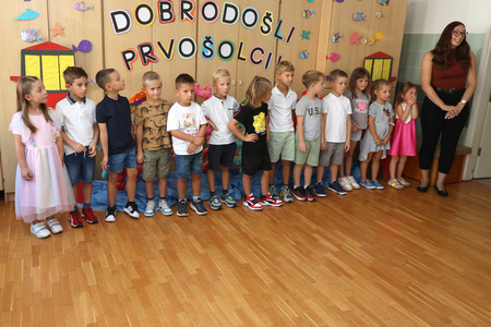 PRVI ŠOLSKI DAN UNEC 22 FOTO LJUBO VUKELIČ